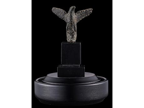 Kleine Skulptur mit römischem Adler aus Bronze